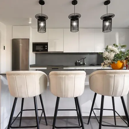 Stunning In Prime La Cala De Location *